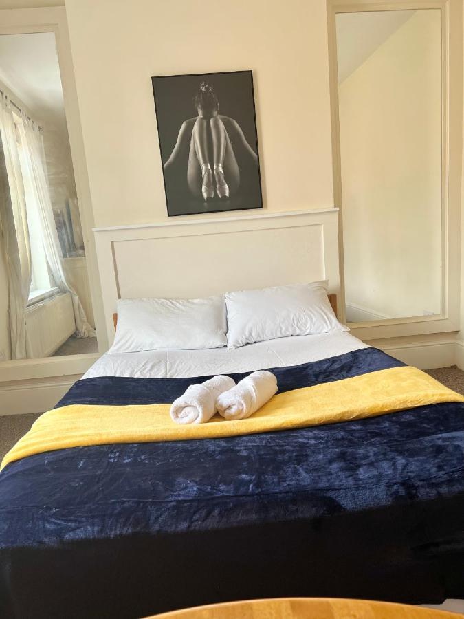 לונדון Aldgate Holiday Rooms מראה חיצוני תמונה