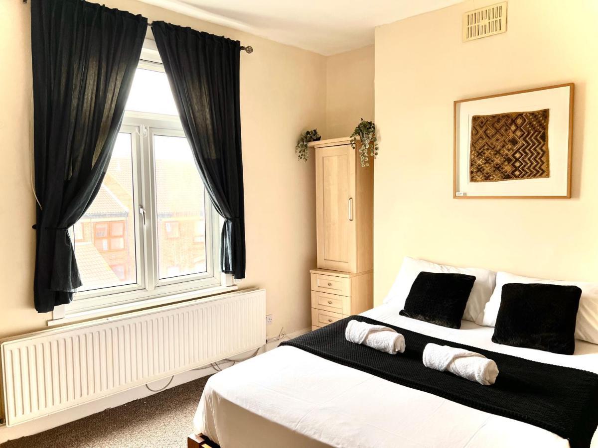 לונדון Aldgate Holiday Rooms מראה חיצוני תמונה