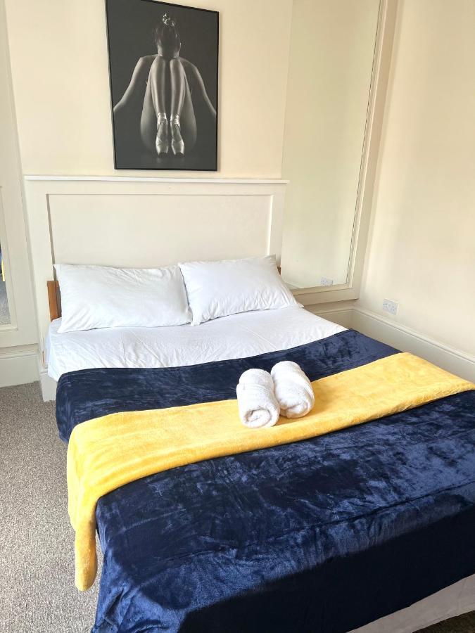 לונדון Aldgate Holiday Rooms מראה חיצוני תמונה