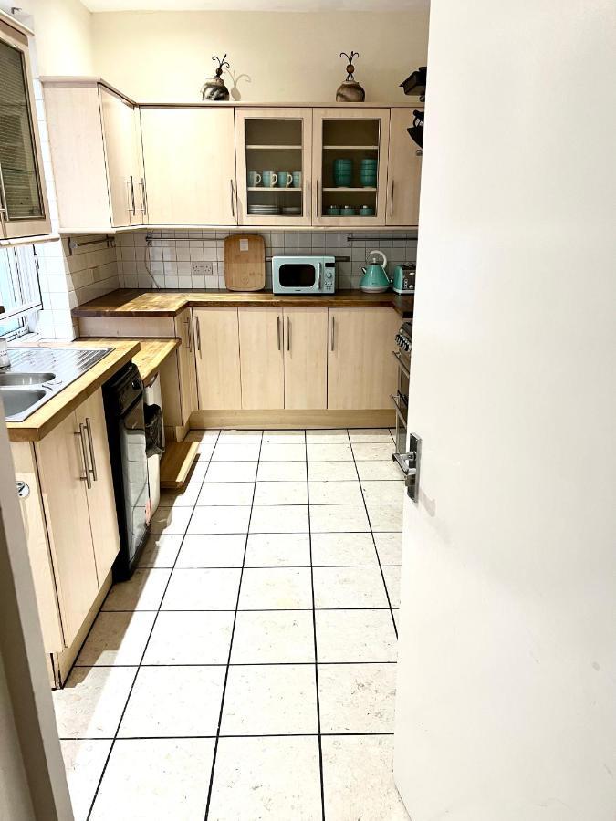 לונדון Aldgate Holiday Rooms מראה חיצוני תמונה